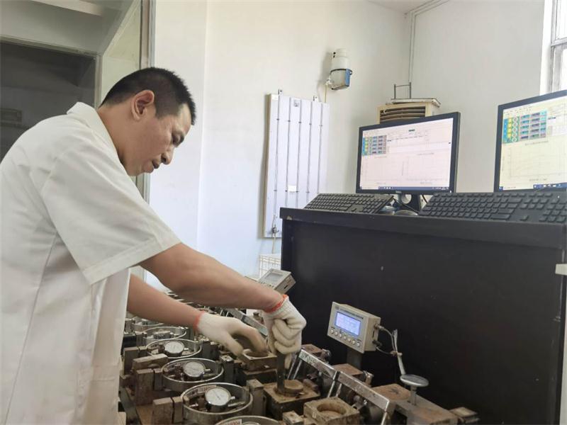 公司同002A：土工試驗甲級，可以承擔甲級及以下工程勘察資格所能承擔工程勘察項目的土工試驗任務； 聯(lián)系人：任玲，電話：18653883892(圖2)