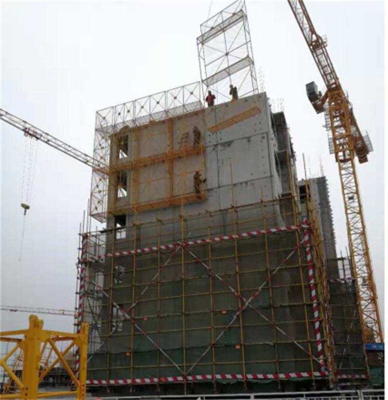 安全防護:裝配式建筑預制混凝土構件安裝作業(yè)符合規(guī)范及專項施工方案的要求(圖1) 2-210226094912R3.jpg